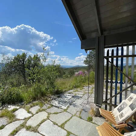 Svarthamar - With Amazing View Semesterbostad