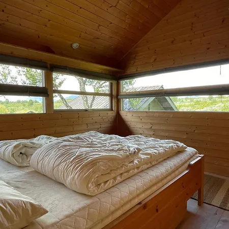 Semesterbostad Svarthamar - With Amazing View *